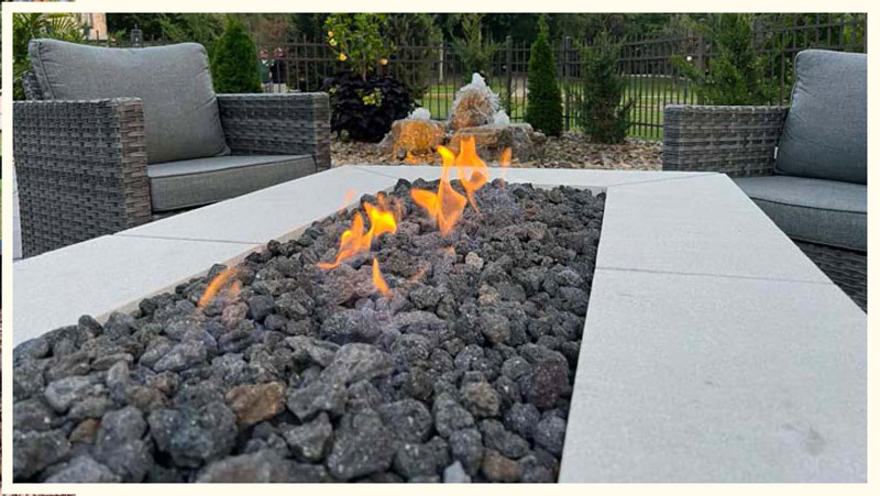 Hippley gallery fire features